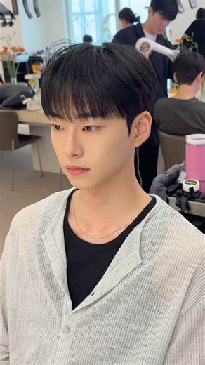깔끔한 원블럭 댄디컷 스타일 :) #헤어컨설팅#이미지컨설팅#댄디컷#시스루댄디컷#남자머리잘하는곳#강남미용실#남자머리맨드살롱