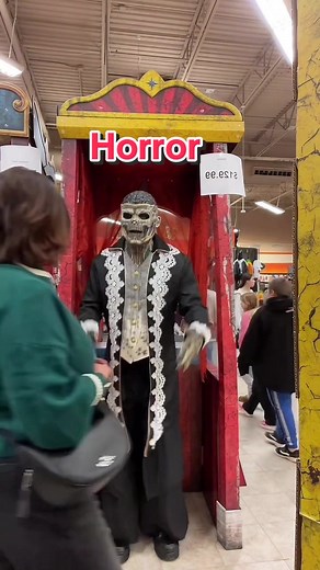 Horror cosplay #creatorsearchinsights