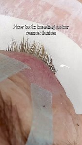 Hope this helps, best tape for this tapping trick is our Gentle silicon lash tape available in different sizes and colour ❤️❤️ Follow us on IG @ lashlashlash_brisbane Shop products @ Lashlashlash.com #cashmerelashes #mattelashes # volumelashes #classiclashes #wispylash #lashtip | Lashlashlash