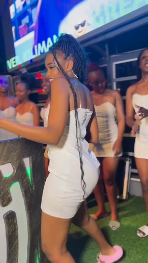 #african #curvy #africababe #slimthicc