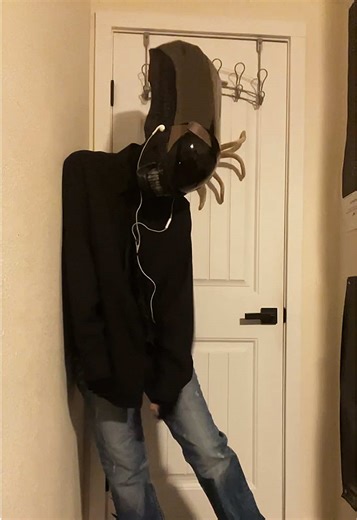 :b #alien #xenomorph #xenomorphcosplay #aliens #facehugger | alien costume