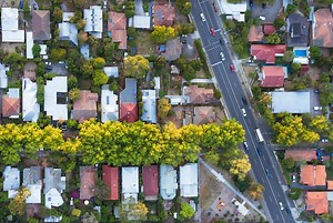 7 key economic forces influencing Australia's housing market in 2025 - realestate.com.au