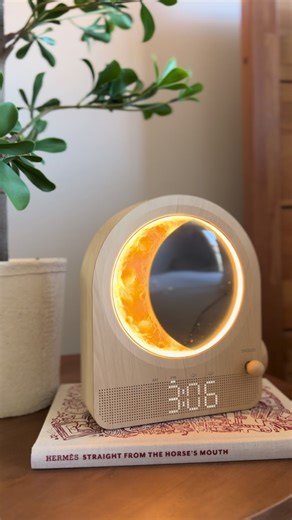 Soft light, peaceful sounds, better sleep. 😴 🌔 This multifunctional sunrise alarm clock night light includes 10 soothing nature sounds and a countdown timer for the coziest nights and gentlest mornings. #alarmclock #modernclock #relojdespertador #reloj