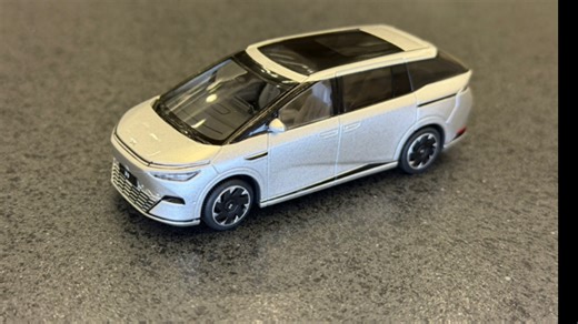 拓意 XCARTOYS 1/64 小鹏X9 银色 MPV 国产新能源车模 合金模型 微缩模型