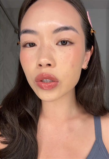 My skin but better make up look using products from @OLIVE YOUNG Global Use code MVRYCHEN11 for $$ off Products used: @frudia.official Blueberry Hydrating Honey Lip Balm @thetoollab_official Stamp Skin Fit Cushion Glow @ariul__global Stress Relieving Purefull Lip & Eye Remover Pads #oliveyoung #oliveyoungglobal #Kbeauty