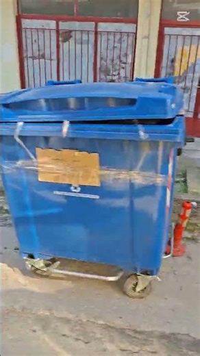 Και αμα με εσπρωχνε καποιος θα ημουν στο νοσοκομείο...🤣🤣🤣