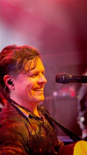 Bratislava, what a blast!💥🇸🇰So much love in the room – we felt your heart!