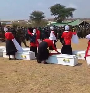 Funerial service and burial for the United Church of Zambia (UCZ) congregants who died in the Nsama Nsumbu road traffic accident. 📹Daily Nation | NKANI