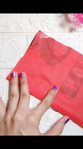 DIY Jewelry Box 😱 #diy #jewelrybox #recycling #recycledart #recyclagechallenge #1minutecrafts #1minutevideo #easytomake #fbreels #trend #trendingreelsvideo #vakartcraft | Vak - Art & Craft