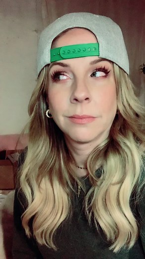 High Maintenance Female (@highmaintenancefemale)’s videos with original sound - Mr. Greenbud