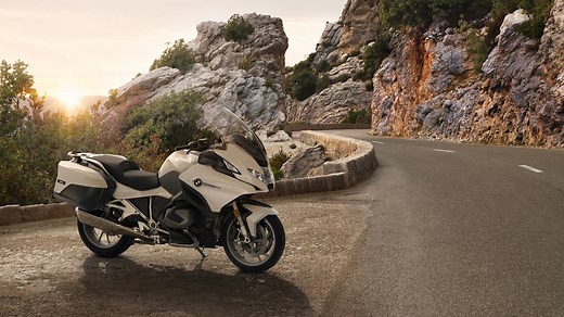 BMW R 1250 RT Bike Price - Images, Colors, Features