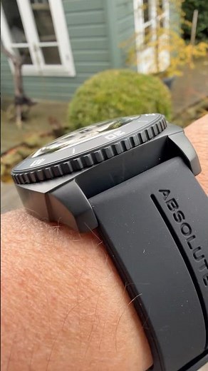 Black MILITARY 1.000m Operator Dive Watch WRX Ralf Tech Limited #watchdavid #ralftech #divewatch