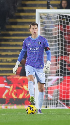 Smart stops from Radek Vítek! 👏 | Bristol City FC