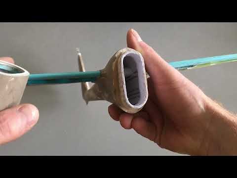 FUSELAGE ET EMPLANTURE D'AILE D'UN PLANEUR EN PAPIER ET CARTON