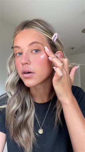 Beginner Makeup Tutorial: Easy Steps for Base Makeup