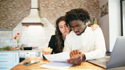 New report highlights growing credit card debt | Haystack News