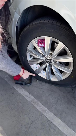 Inflate tires, jump-start your car, light the dark, and charge your phone — all in ONE device#driving #tiktokshop #car #carknowledge #auto