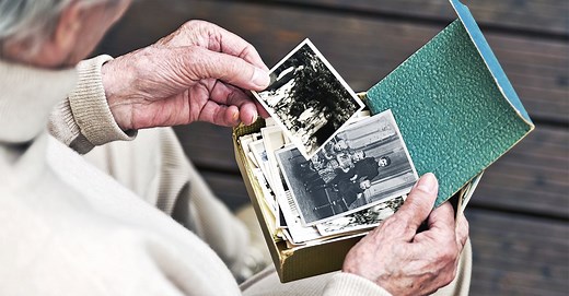 Alzheimer - cauze, simptome, diagnostic si tratament