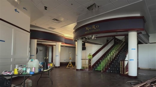 Fire temporarily closes Michigan event center