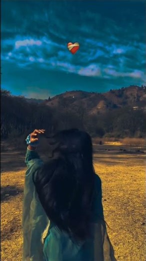 उम्मीदों से बंधी हुई एक जिद्दी सी लड़की हूं | S2 Creation Status #shorts #ytshorts #sadstatus #love