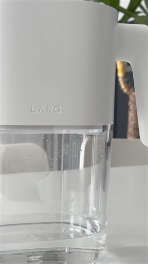 The LARQ Pitcher filters out lead, PFAS, chlorine, and 70 other contaminants. It goes beyond filtration with a unique 2-step filtration and purification process for pure-tasting water sip after sip. 💣 Removes lead, chlorine, PFAS, VOCs, pesticides more 🧼 Self-cleaning and worry free ⏰ Smart sensors track filter life so you know when to replace your filters 🤩 Award-winning design | LARQ