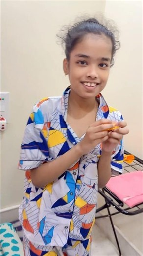 Srini spends her life buying Kinderjoy, throwing away chocolates and making toys 🤭