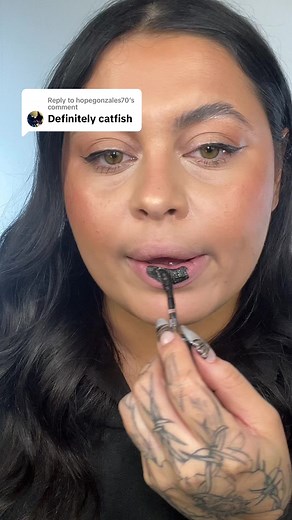 Hey Siri, Caviar Liquid Lip & Silver Spoon Disco Lips Tutorial