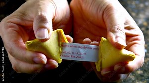 4K Video: Revealing Fortune Cookie Message and Lucky Numbers