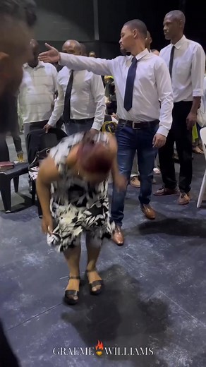 EVIL POWERS ENRAGED🔥 - WATCH WHAT HAPPENS🤯😳 #SmackDown #deliverance #HouseofDeliverance #prayer #FREE #firetorchchurch #MajorProphetGraemeWilliams | Prophet Graeme Williams