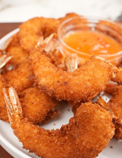 The BEST Coconut Shrimp in 30 Minutes! (VIDEO) - CJ Eats Recipes