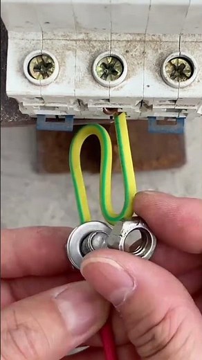 How to Connect Electrical Wires Safely Using Bolts and Nuts