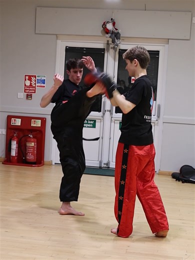 Kick off your new year with a crash course for 11-18 year olds! #martialarts #kickboxing #muaythai #karate #fyp