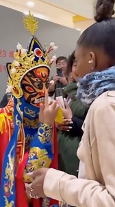 China’s Amazing Face-Changing Art | V MOTOR SHOW