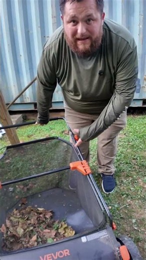 VEVOR 21-Inch Push Lawn Sweeper makes yard cleanup easier by collecting leaves, grass clippings, and