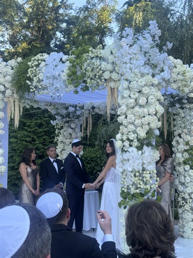 Bride Reaction: 'Hi I'm a Wife' Bridal Era Moment