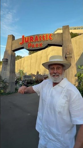 Welcome to Jurassic Park 🦖🌿 every step felt real and intense in this immersive experience 😮‍🔥