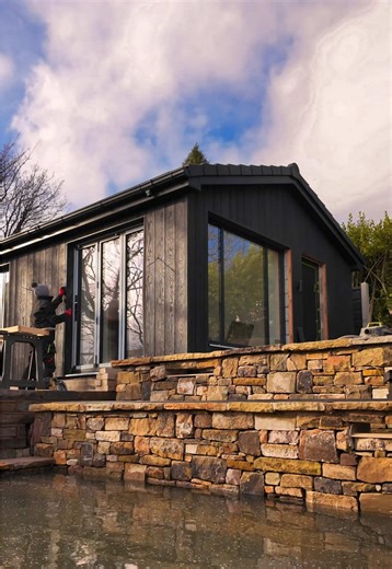 Final touches to the annexe Millboard ShadowLine cladding… a truly stunning little new build set within beautiful natural surroundings. 🏡🍁👷‍♂️ Phase 1 Grasscroft is nearing completion ✅ #transformation #construction #fypchallenge #lovewhatyoudo #builders