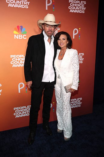Who Is Toby Keith's Wife? His Marriage to Tricia Lucus