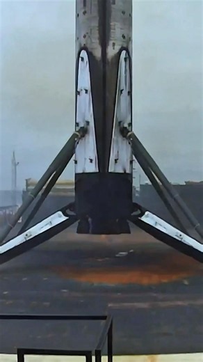 SpaceX lança 24 satélites Starlink #Falcon9 #SpaceX
