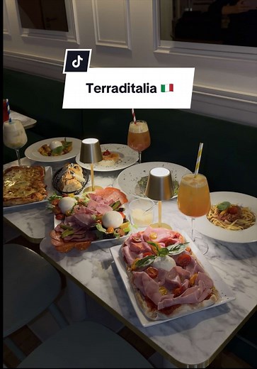 Restaurant italien halal Lyon Bellecour — Terrasitas (34 Rue Palais Grillet)