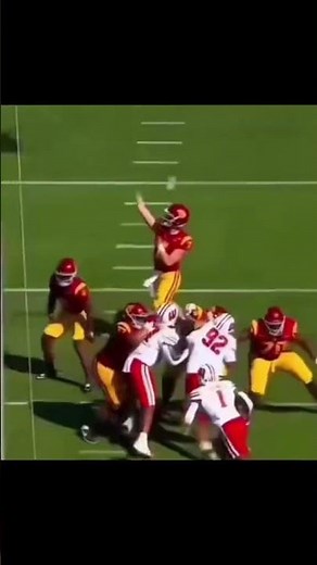 Crazy lyricism 😭 “Course Seller” is hard asf #alexschor