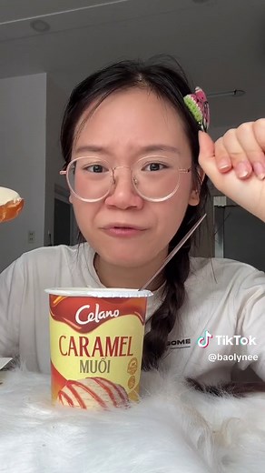Mukbang Kem Celano: Hấp dẫn với hạt dẻ socola và vị cà phê muối