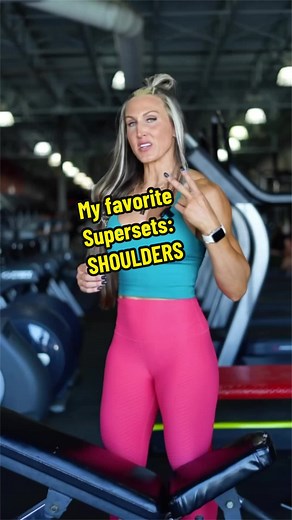 😎MY FAVORITE SUPERSETS: SHOULDERS! I started this page focusing on my love for all the supersets..all the compound sets and giant sets! ALL THE SETS ;). They are time-savers and really squeeze every bit outta ya, and that’s important for improvements and growth. I’m going back and revisiting my go-tos, my favorites, my tried and true! Today is one of my favorite shoulder combos! I still incorporate these regularly! #shoulderworkout #summerbody #shoulderday #workoutmotivation #fitmom #bodybuildi