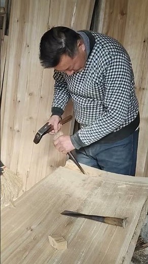 How to Use a Chisel and Hammer Correctly