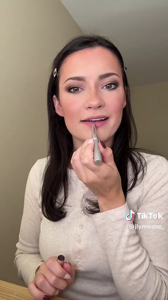 if aria montgomery from pretty little liars aesthetic was a girl, this is how she’d do her makeup 📸🕯️🦉 #ariamontgomery #ariamontgomeryaesthetic #ariapll #fallmakeuptutorial #2010smakeup