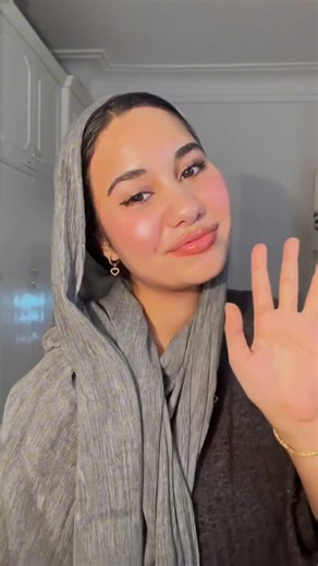 F e r r y ✨🧚‍♀️ | @ranscarves ruffled scarf | Instagram