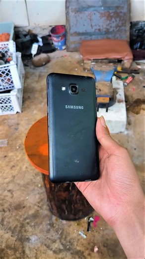 Kalian pasti tahu dengan hp android satu ini, kira kira berapa ya harga nya?