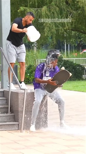 Ice bucket over head prank!!😂 | Team Savageshawn