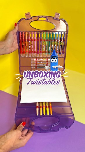 ¡No te pierdas este unboxing! 📦 Amamos la valijita de crayones retráctiles Twistables 🖍😍 Vienen 25 crayones y 40 hojas de papel¡para llevar la creatividad siempre con vos! 🙌 Comentanos con un 🌈 si te gustaría tenerla! #crayola #crayolaarg #crayones #unboxingcrayola | Crayola