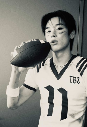 The Boyz: Juyeon's Modeling Potential and Music Critique